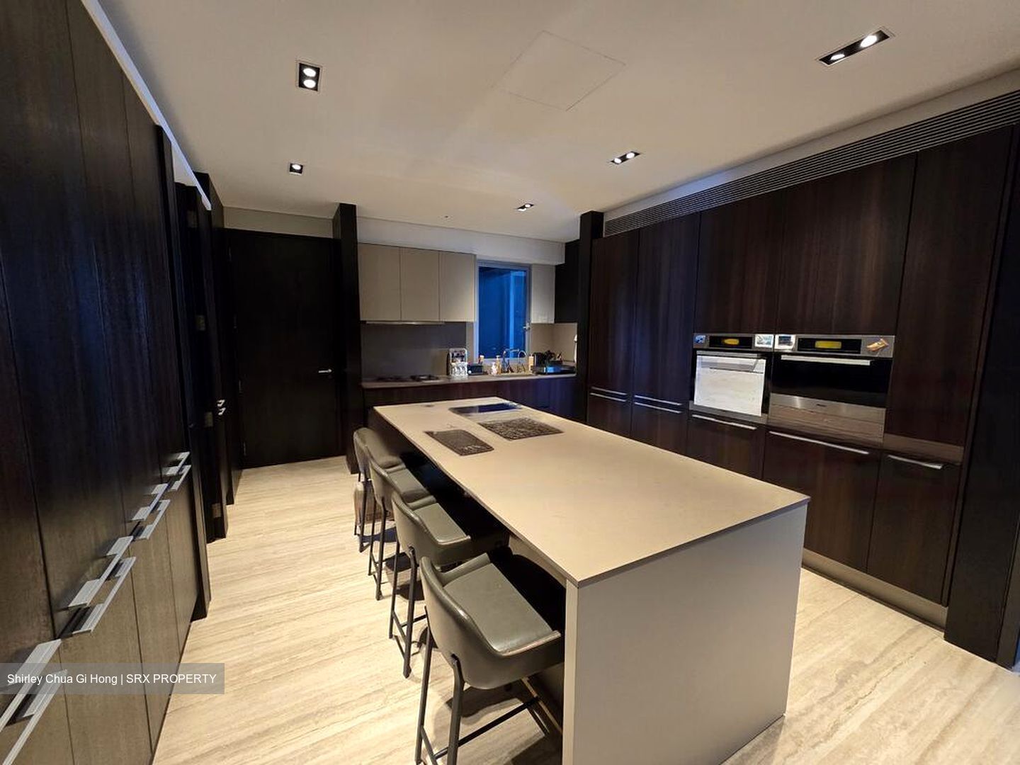 TwentyOne Angullia Park (D9), Condominium #455571831